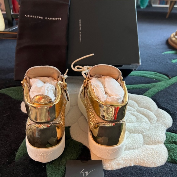 Giuseppe Zanotti shoes - Picture 4 of 5